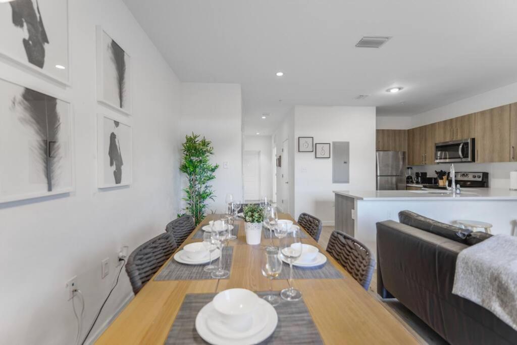 Ferienhaus Wonderful Townhouse With 3 Bedrooms Miami
